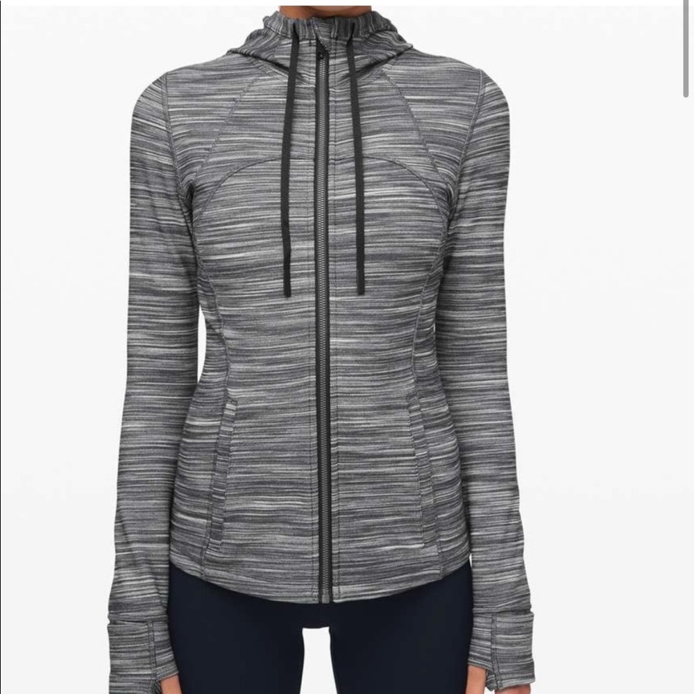 Excellent condition lululemon define HOODED sweatshirt
